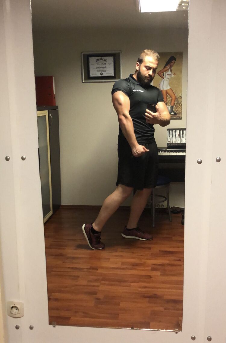  ,   Gokhan, 29 ,   ,   