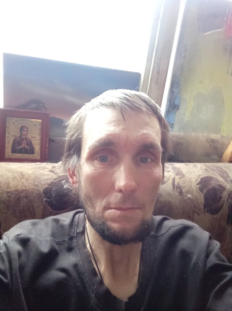  48530033  , 42 ,    