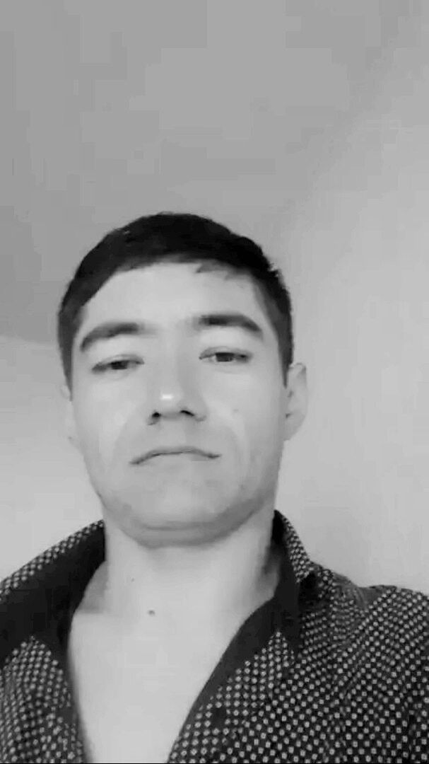  16857903  Murad, 40 ,    