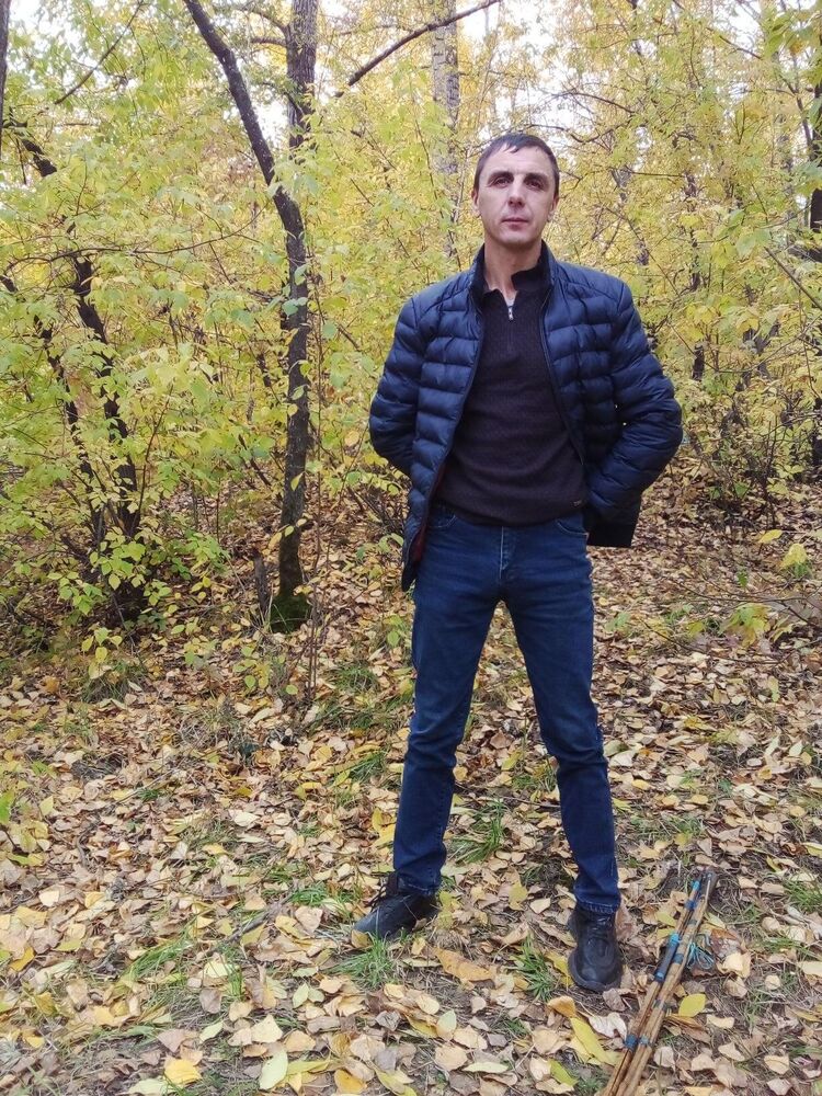  32578443  Anton, 44 ,    