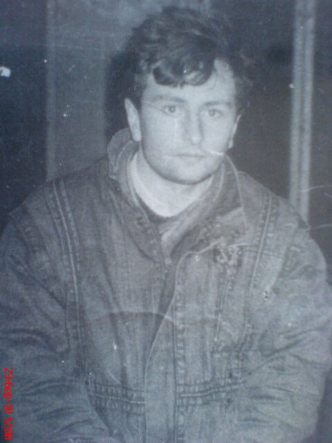  10353693  Mihal, 46 ,    