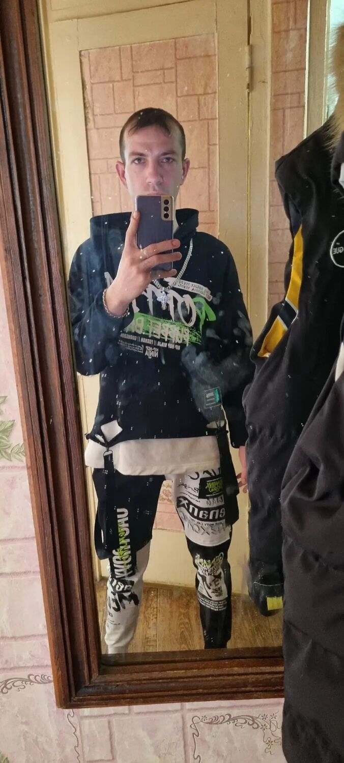  32007533  Alexey, 33 ,    