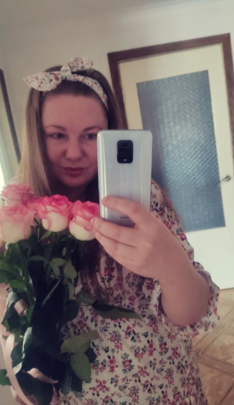  54718723  Alna, 28 ,    