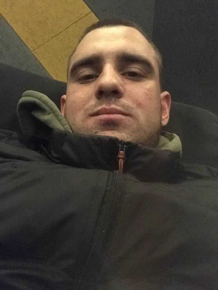 43528353  , 22 ,    