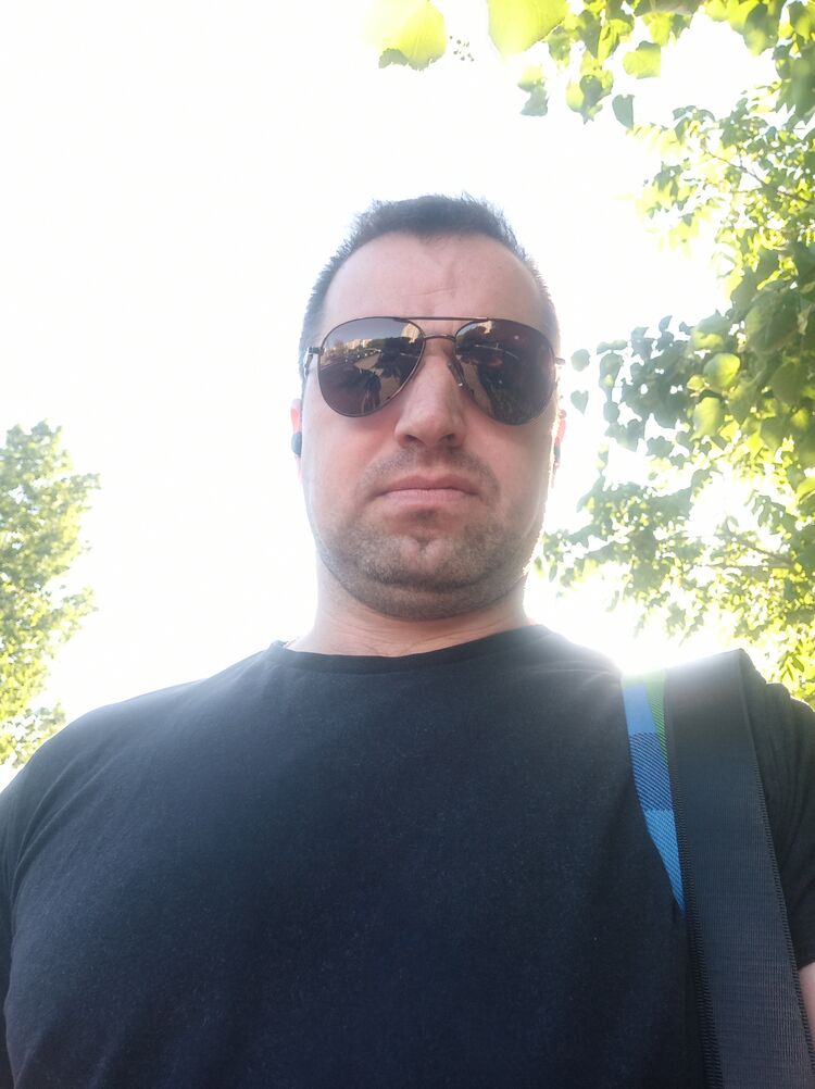  ,   Dima, 44 ,   ,   , c , 