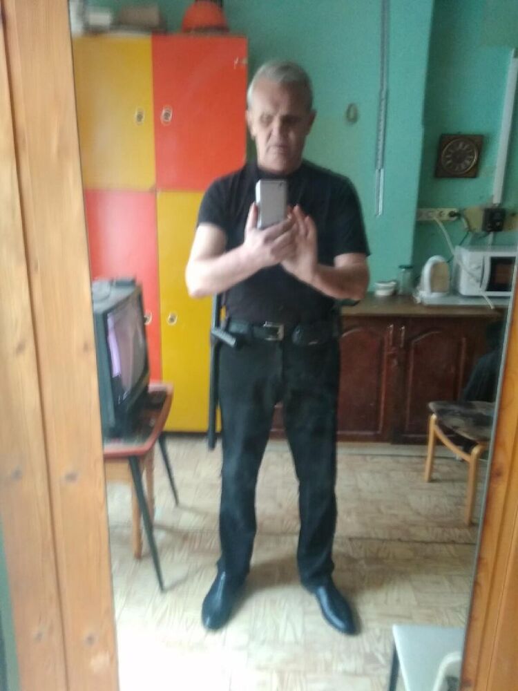 28888243  , 65 ,    