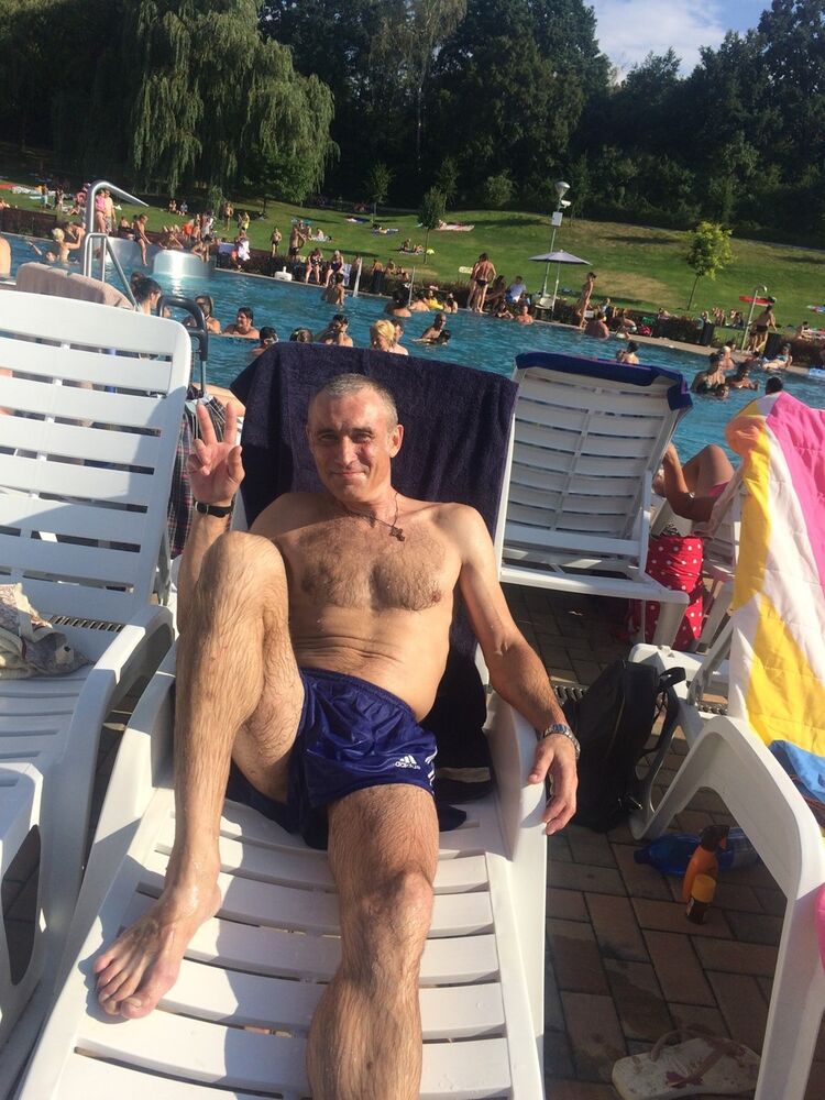  ,   Sasha, 52 ,   ,   , c 