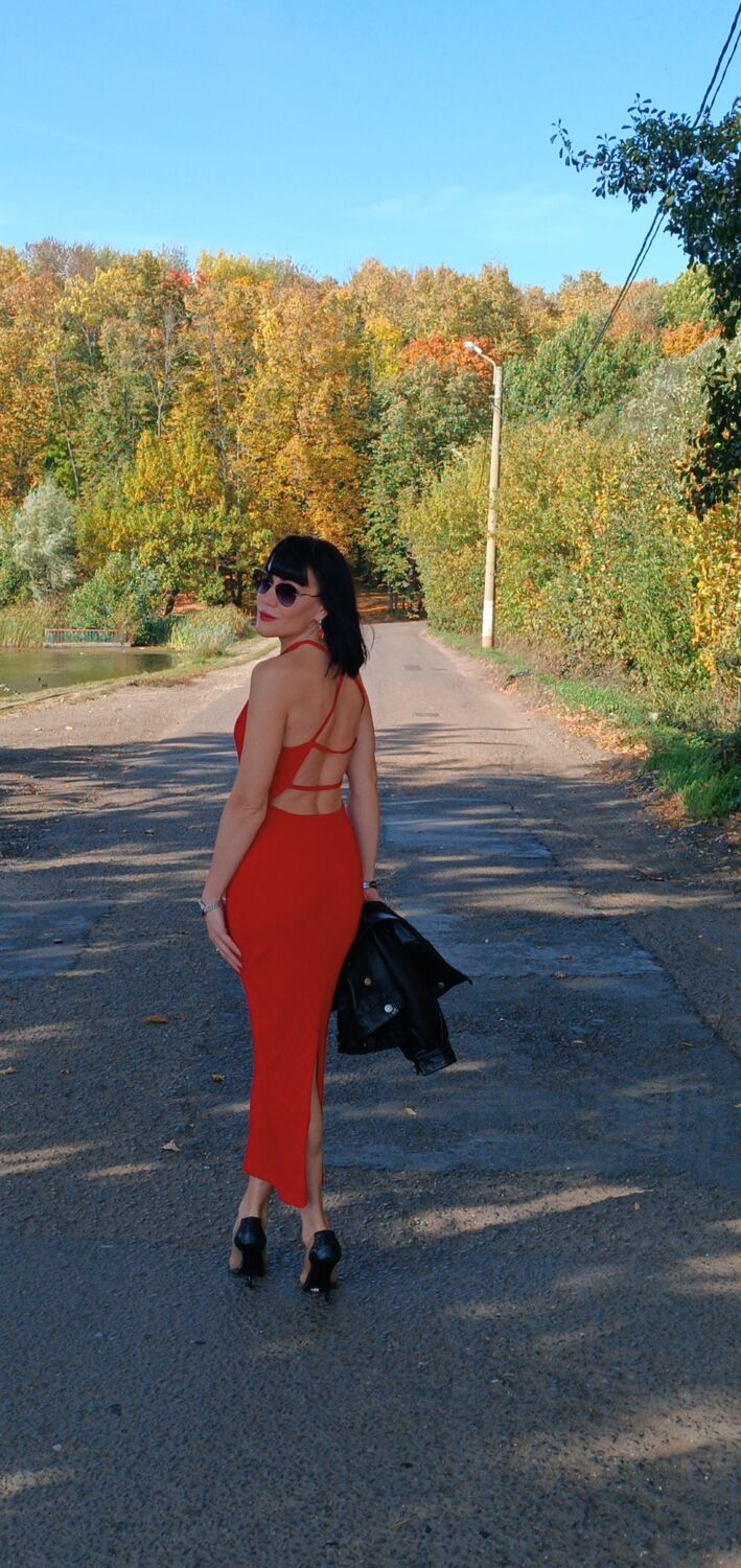  ,   Regina, 42 ,   ,   , c 