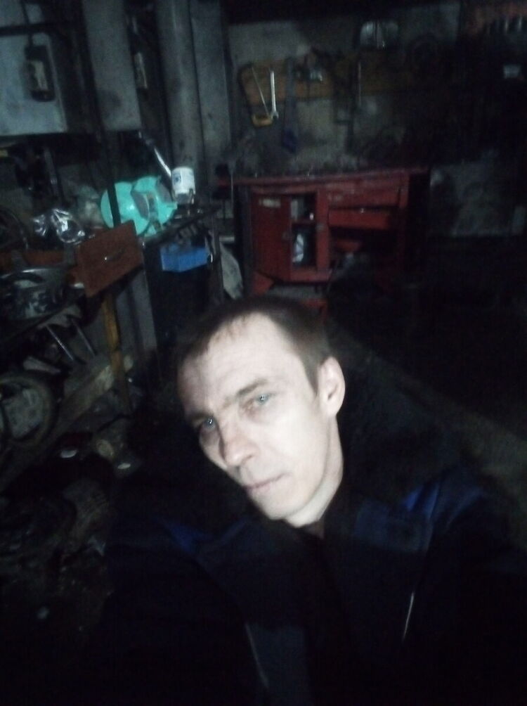  22071173  , 44 ,    