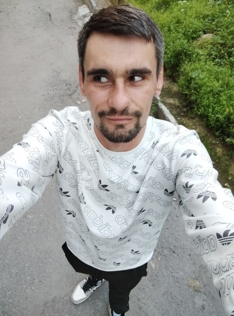  45738873  , 34 ,    