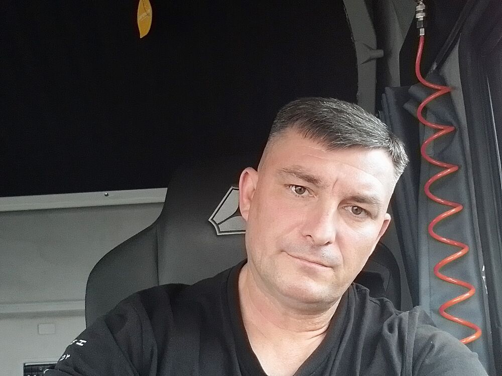  53252213  , 45 ,    