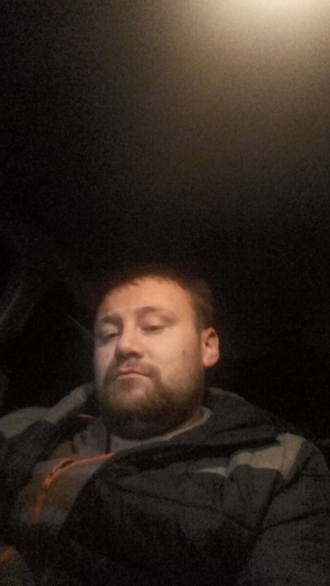  ,   Viktor, 36 ,   ,   , c 