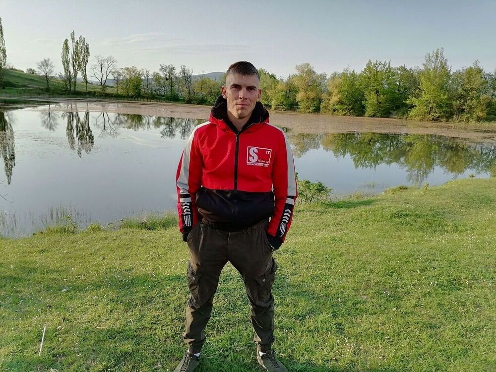  53657783  , 33 ,    