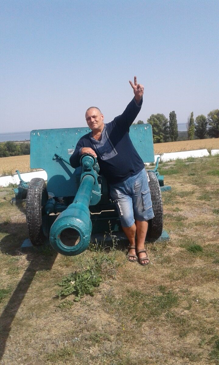  ,   Vova, 54 ,   