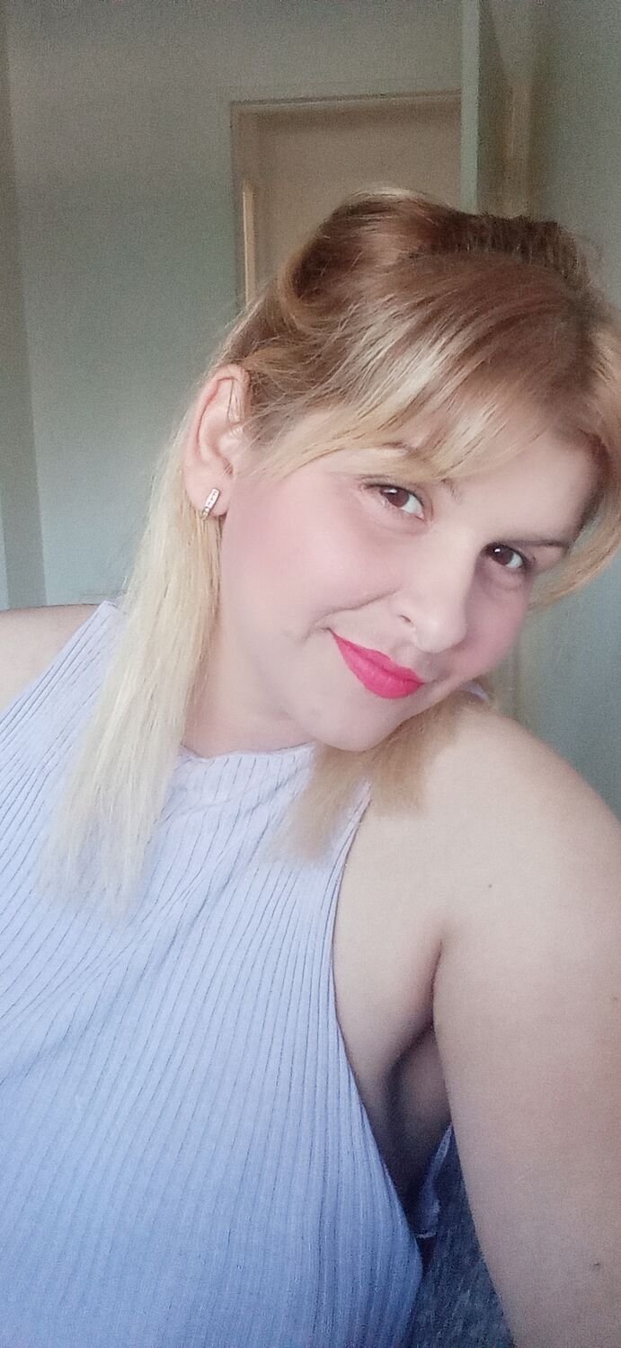  29815003  Ana Rusu, 36 ,    Istres
