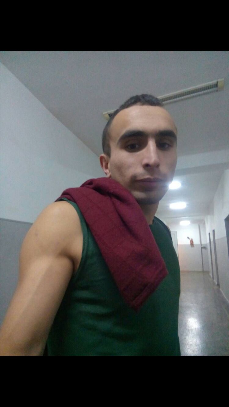  25561593  Dav, 31 ,    