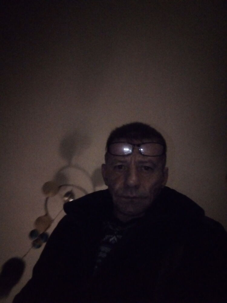  24598563  , 52 ,    