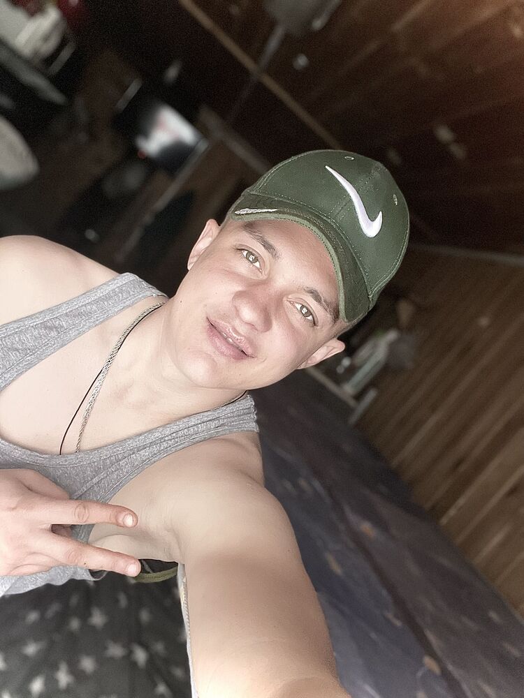  33852123  , 28 ,    