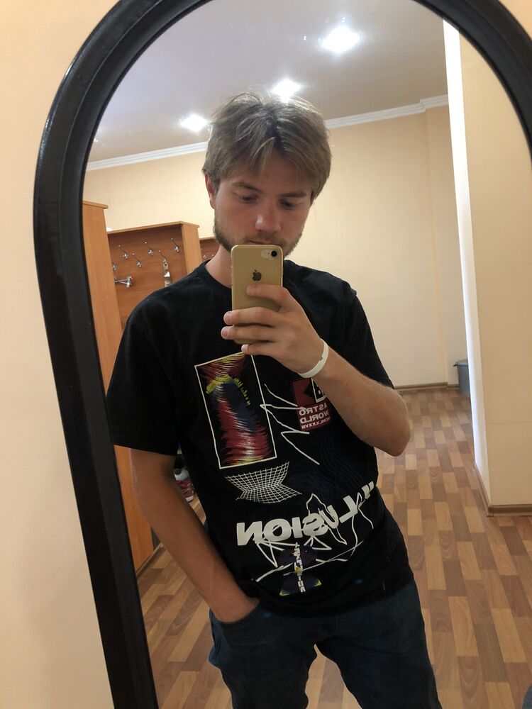  27897403  , 24 ,    