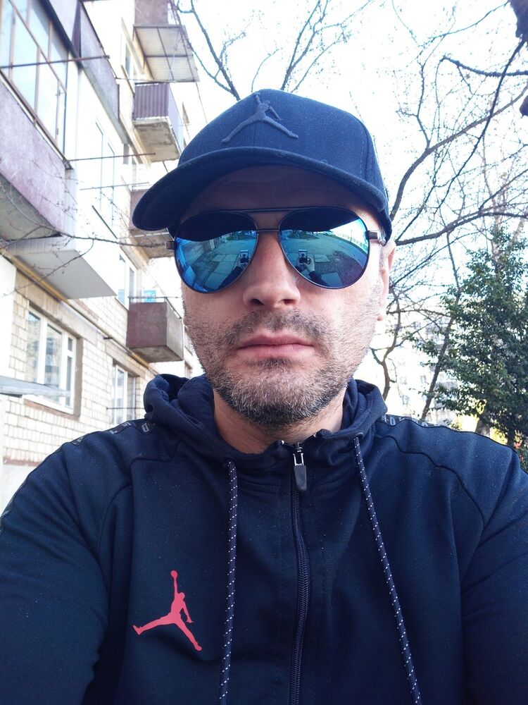  ,   Stefan, 46 ,   , 