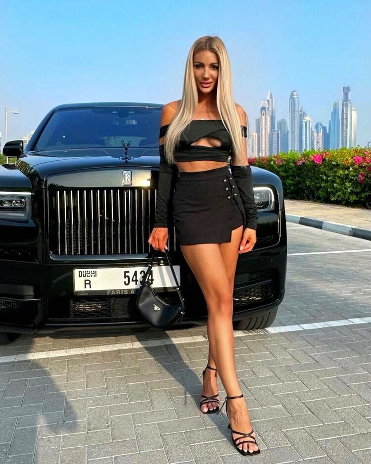  ,   Dana, 32 ,   ,   , c 