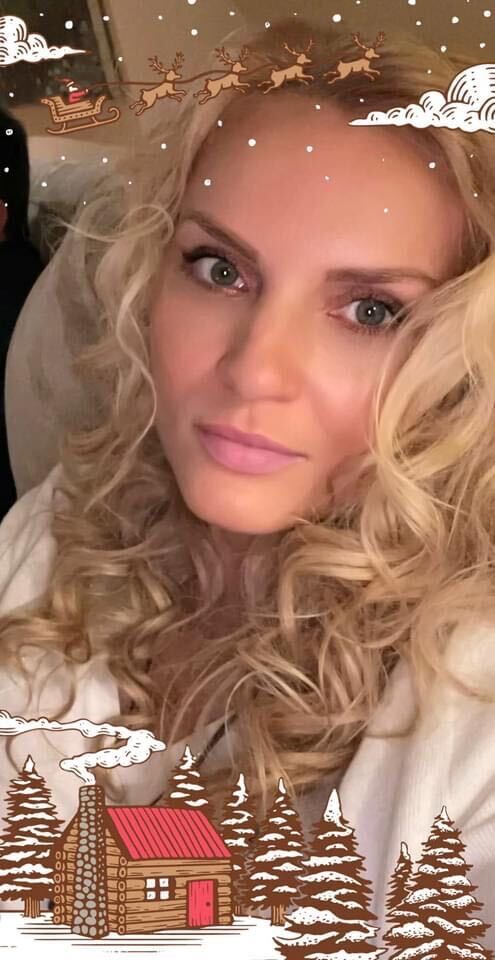  ,   Laurine, 39 ,   ,   