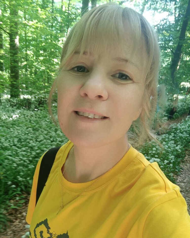  54253033    , 32 ,    -