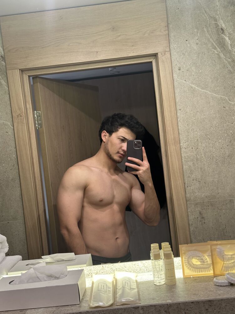  46025573  , 28 ,    