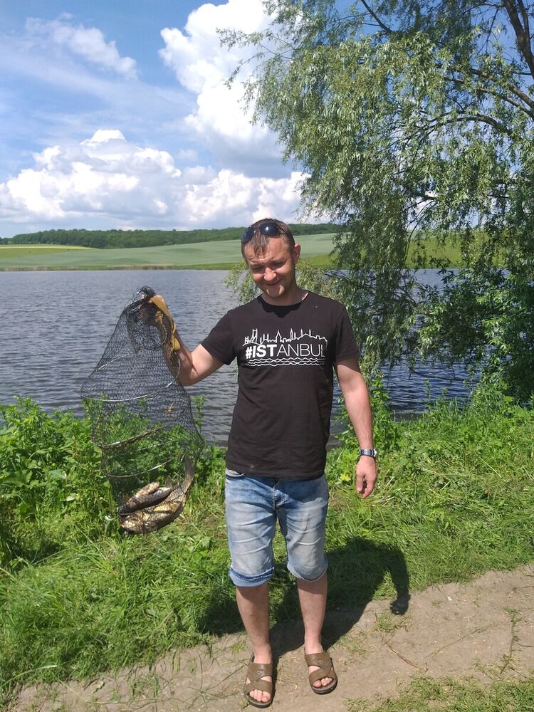  20439463  Ryslan, 39 ,    