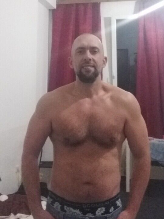  21735543  Arti, 46 ,    Kolin
