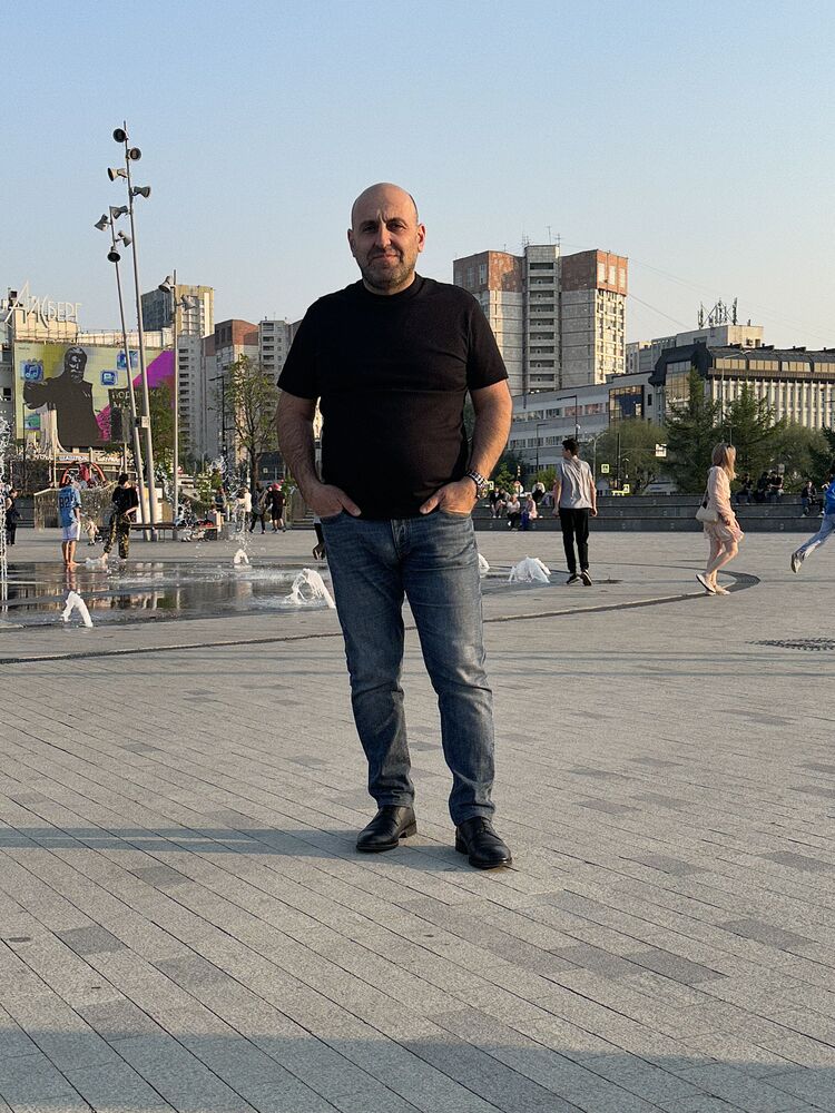  49080263  , 37 ,    Biddeford