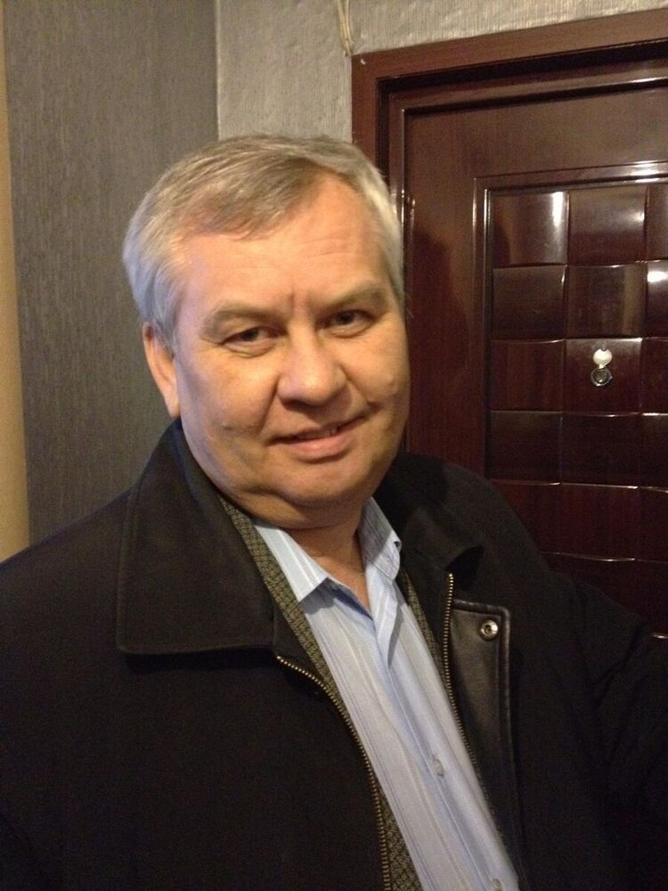  21819163  Sergei, 60 ,    