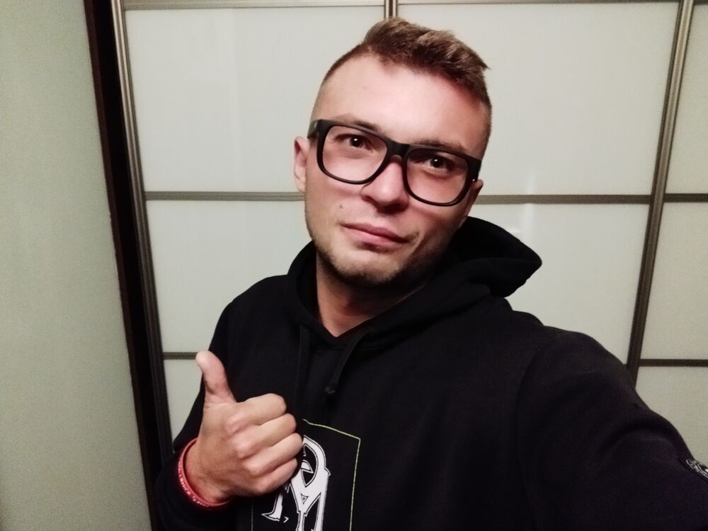  23945113  Maks, 33 ,    Piaseczno