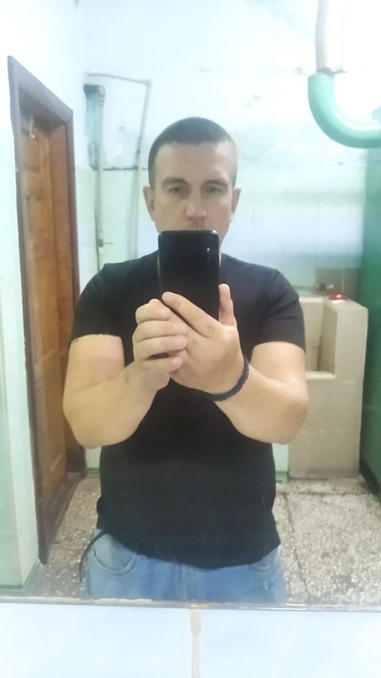  46279773  , 40 ,    