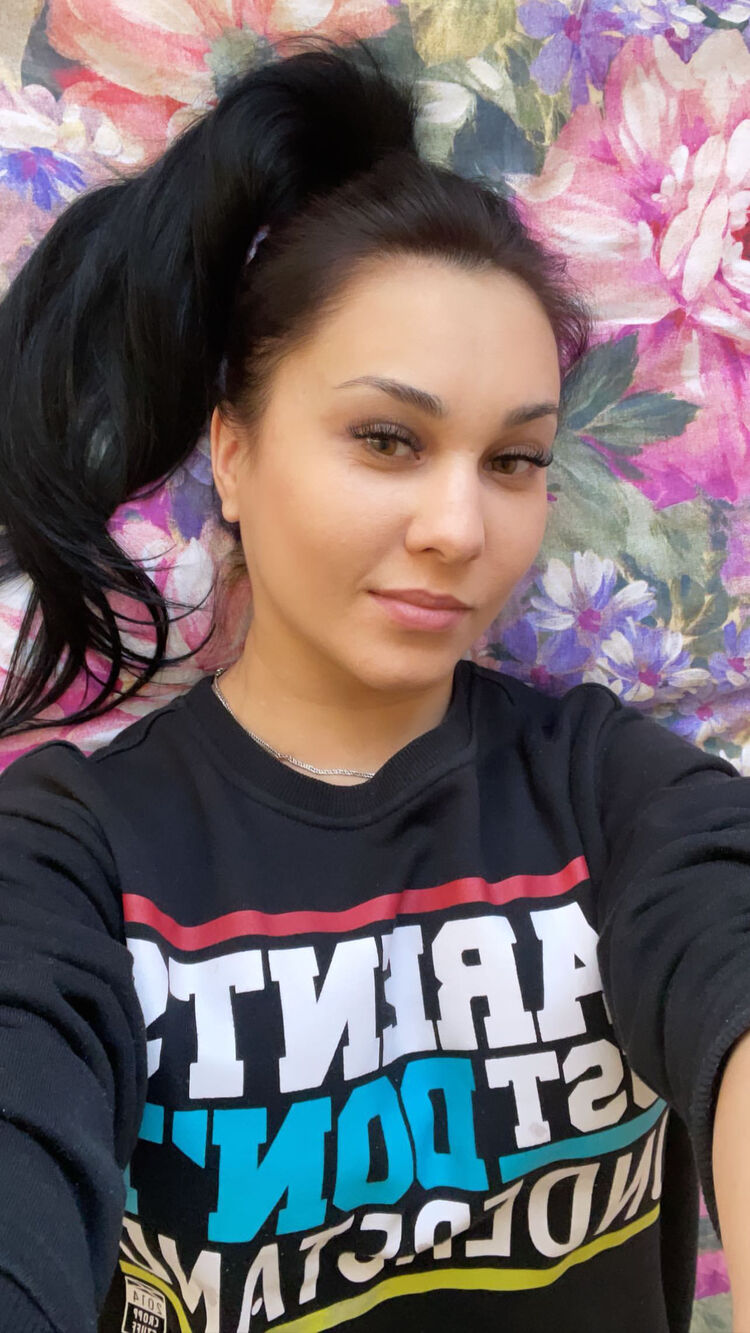  37289353  Natali, 41 ,    