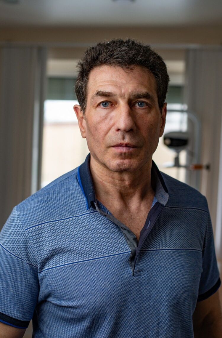  35807493  , 49 ,    -