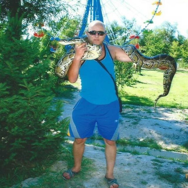  --,   , 44 ,   