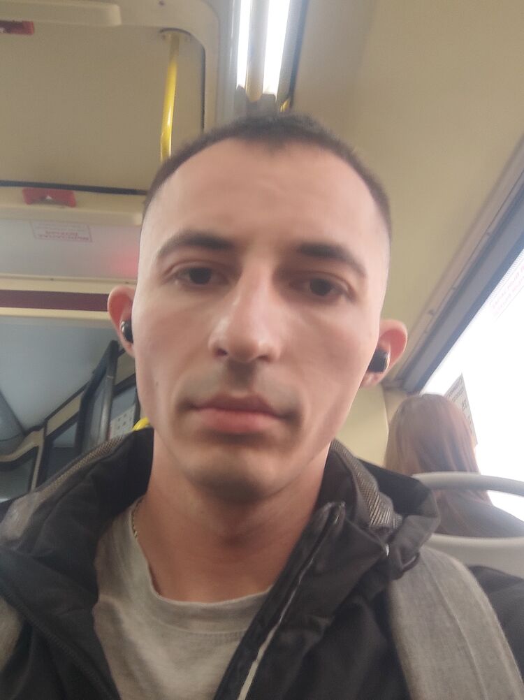  46727983  , 30 ,     