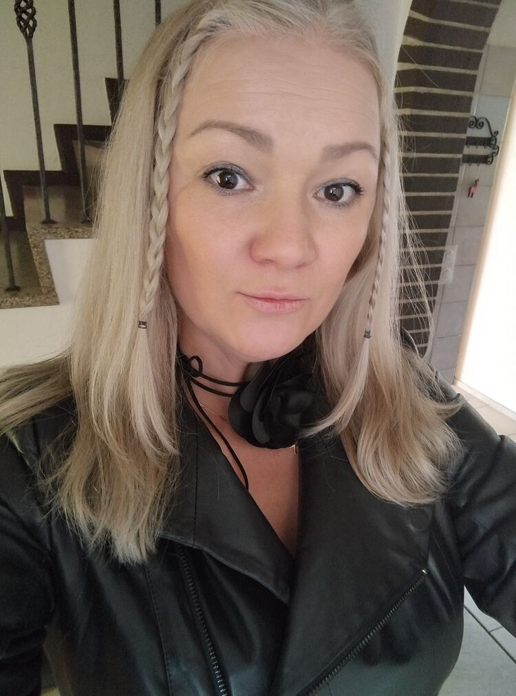  44972653  Tanja, 40 ,    
