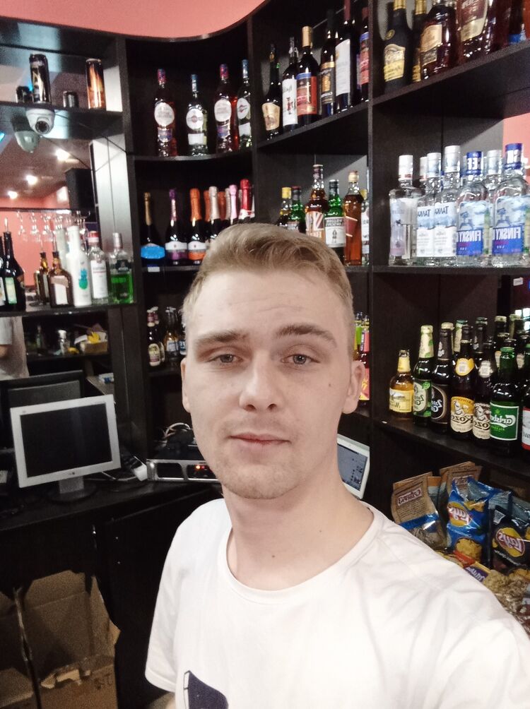  ,   Max, 28 ,  