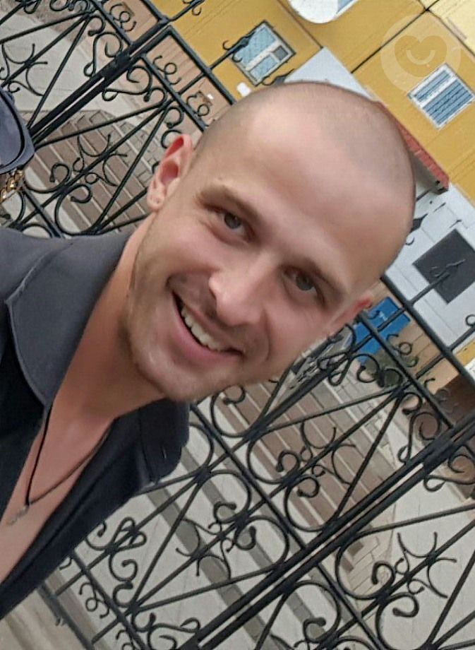  41668373  Vlad, 40 ,    