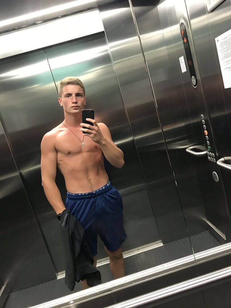  ,   Grisha, 23 ,   ,   