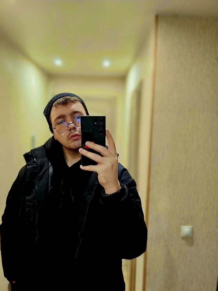  ,   Architect, 24 ,   ,   