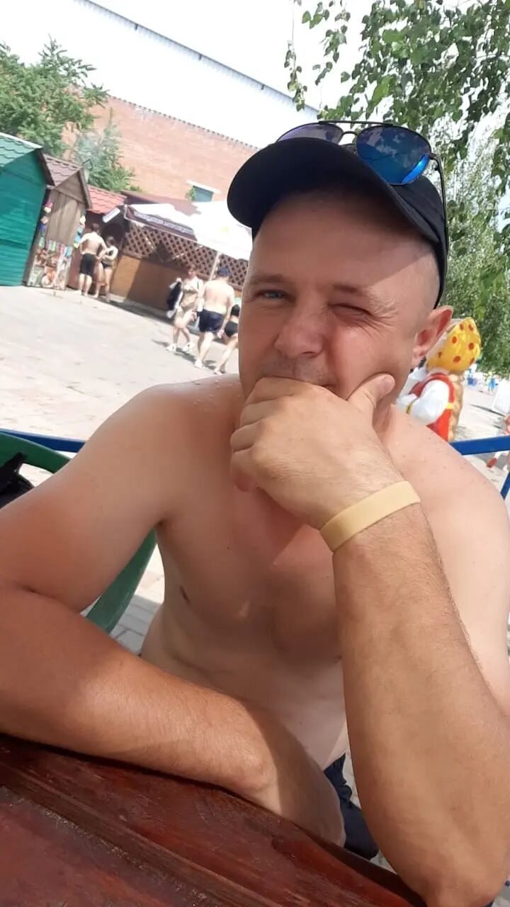  33007503  , 38 ,    --