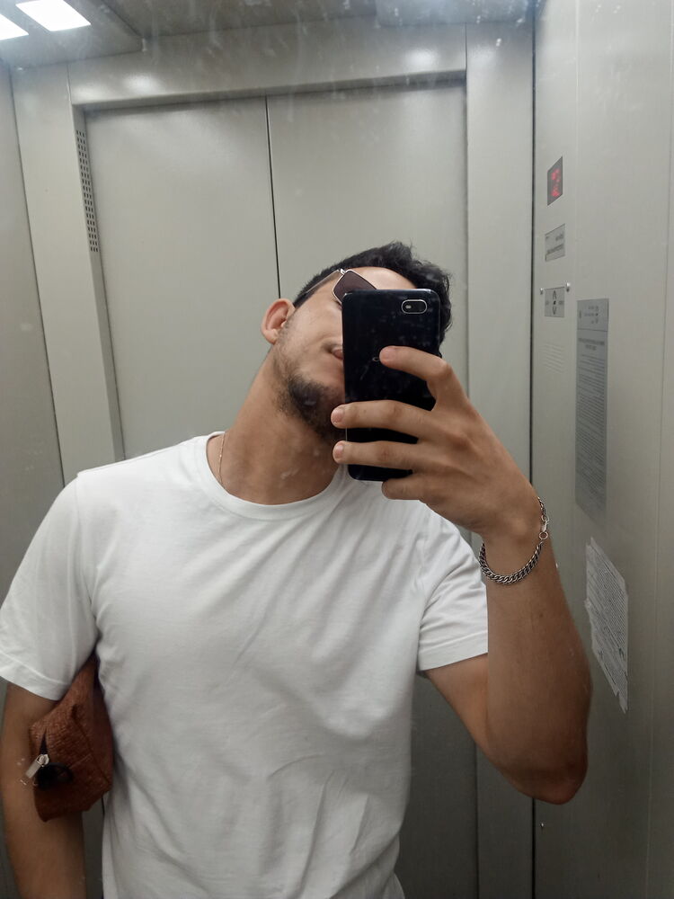  ,   Hesham, 28 ,   ,   