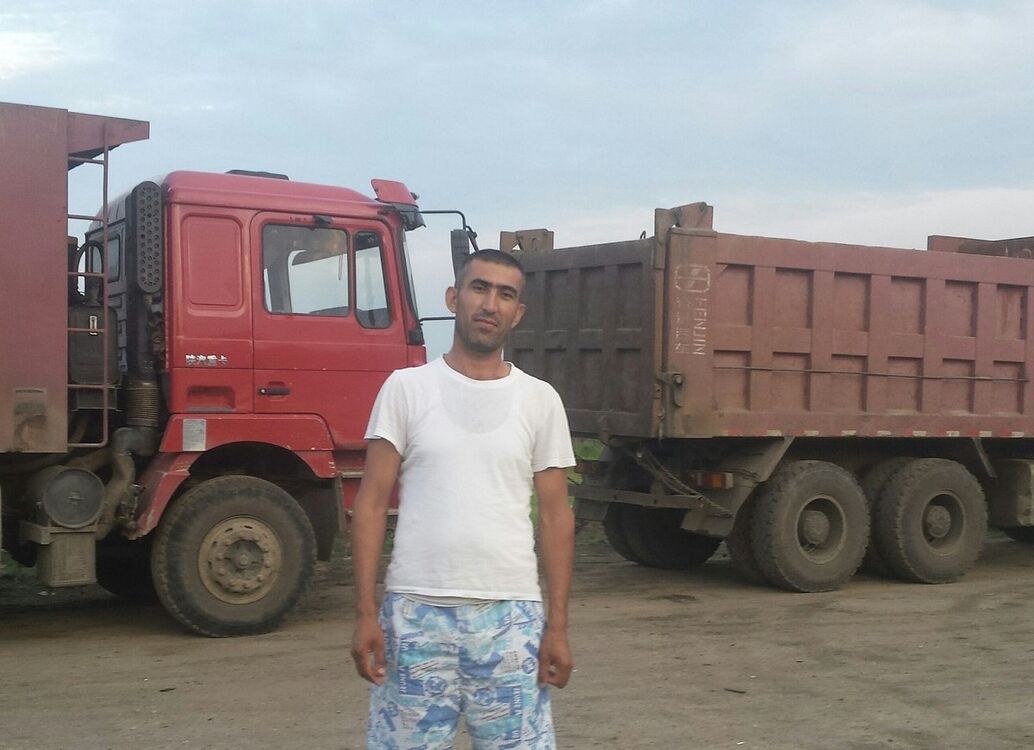  ,   Alisher, 40 ,   