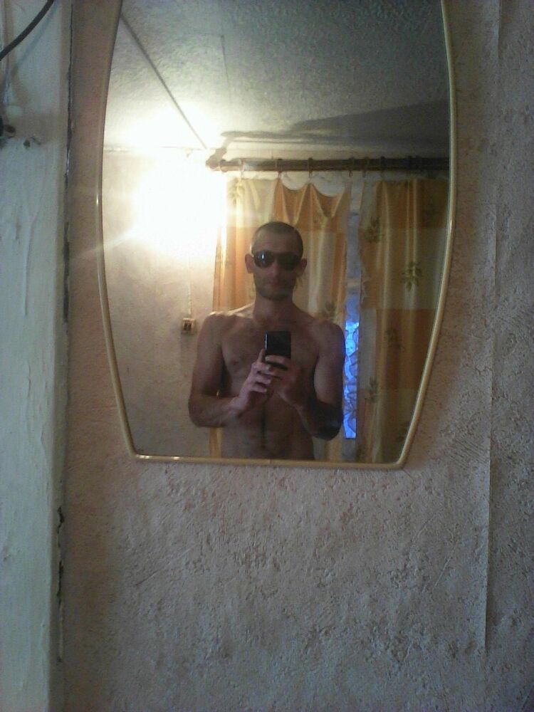  ,   Alex, 42 ,   