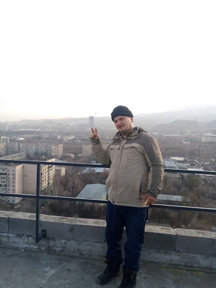  31299243  Nikolai, 38 ,    