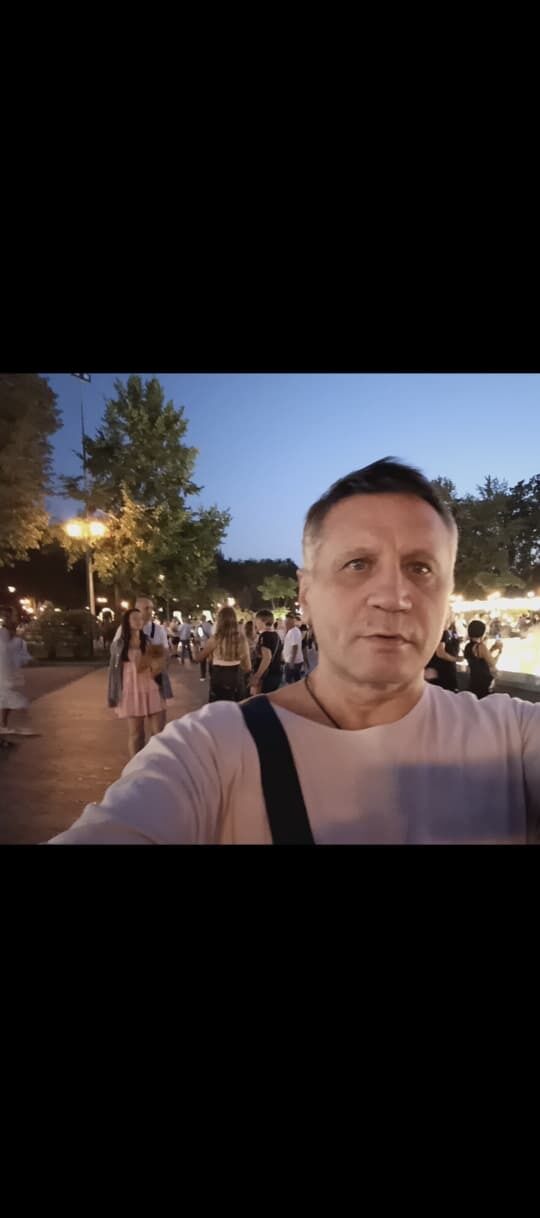  53657483  , 49 ,    