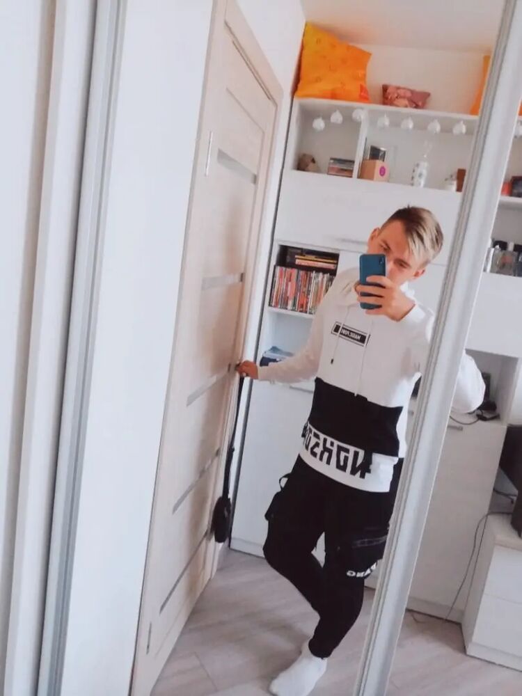 ���� 27607693 ����� �������, 23 ����, ���� ���������� � ������ ���������